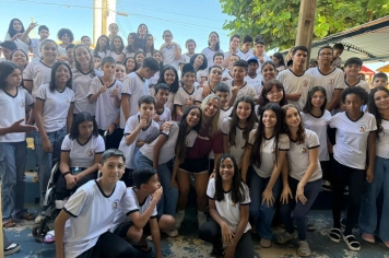 Foto - Caravana do Esporte reúne alunos e comunidade em Taiúva no Dia do Desafio 2026