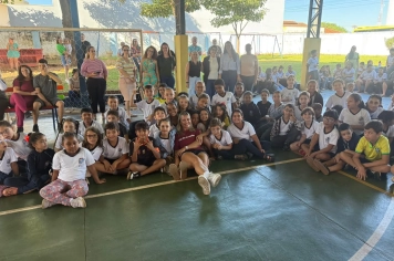 Foto - Caravana do Esporte reúne alunos e comunidade em Taiúva no Dia do Desafio 2026
