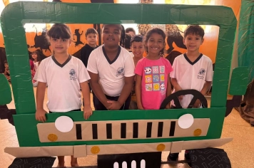 Foto - Projeto Arco-Íris destaca diversidade cultural em exposição aberta à comunidade