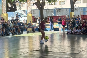 Foto - Caravana do Esporte reúne alunos e comunidade em Taiúva no Dia do Desafio 2026
