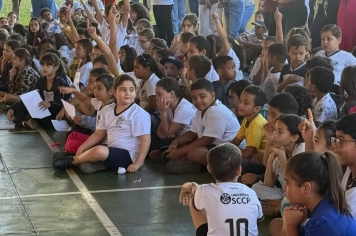 Foto - Caravana do Esporte reúne alunos e comunidade em Taiúva no Dia do Desafio 2026