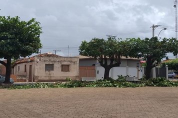 Foto - Manutenção de Vias Públicas e Praças