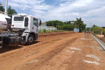 Foto - Manutenção de Vias Públicas e Praças