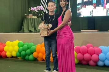 Foto - Formatura do 5º Ano marca encerramento do ano letivo na rede municipal de Taiúva