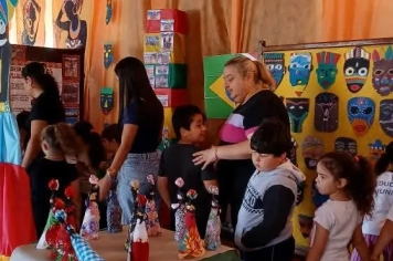 Foto - Projeto Arco-Íris destaca diversidade cultural em exposição aberta à comunidade