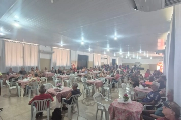 Foto - Grupo Doce Idade inicia atividades com grande participação em Taiúva