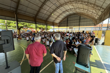 Foto - Um dia de muita alegria marca o encerramento da Semana das Crianças em Taiúva 