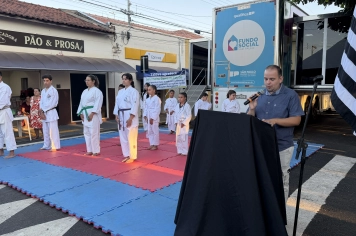Foto - Primeira-dama do Estado visita Taiúva e destaca programa de qualificação profissional