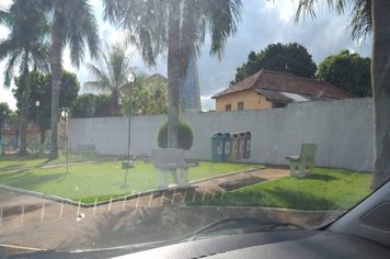 Foto - Manutenção de Vias Públicas e Praças