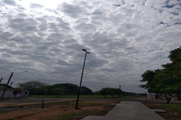 Foto - Manutenção de Vias Públicas e Praças