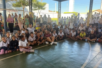 Foto - Caravana do Esporte reúne alunos e comunidade em Taiúva no Dia do Desafio 2026