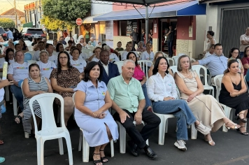 Foto - Primeira-dama do Estado visita Taiúva e destaca programa de qualificação profissional