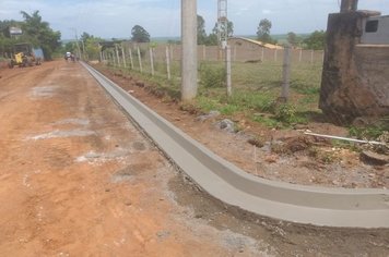 Foto - Manutenção de Vias Públicas e Praças
