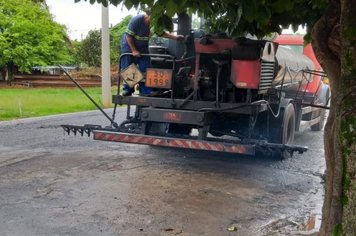 Foto - Manutenção de Vias Públicas e Praças