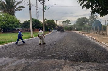 Foto - Manutenção de Vias Públicas e Praças