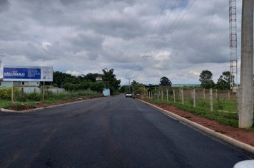 Foto - Manutenção de Vias Públicas e Praças