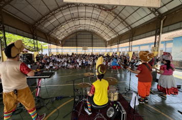 Foto - Um dia de muita alegria marca o encerramento da Semana das Crianças em Taiúva 
