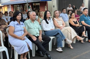 Foto - Primeira-dama do Estado visita Taiúva e destaca programa de qualificação profissional