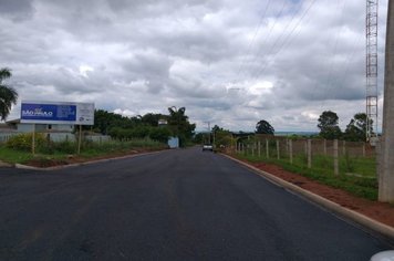 Foto - Manutenção de Vias Públicas e Praças
