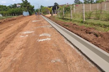 Foto - Manutenção de Vias Públicas e Praças