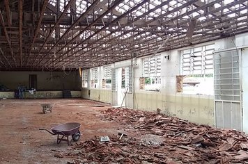 Taiúva  comea reforma do centro físico!