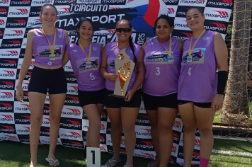 Taiúva conquista título feminino e pódio masculino no 1º Circuito MaxSport de Vôlei de Areia 4x4