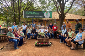 CRAS de Taiúva promove passeio especial para grupo em Barretos