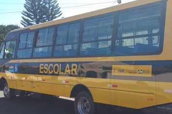 Taiúva - Município recebe Ônibus Escolar do Estado!