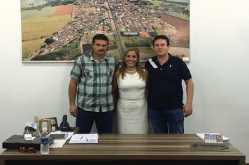 Taiúva  recebe parlamentar estadual!