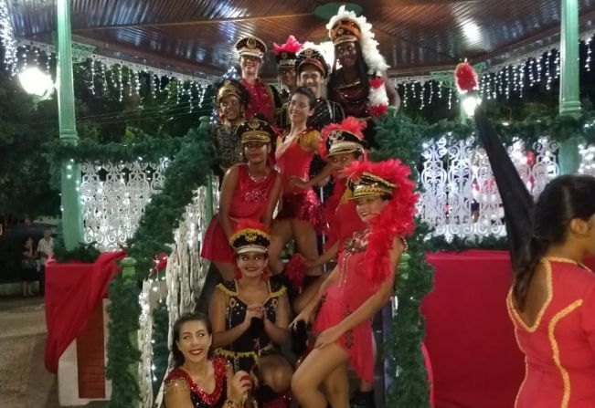 TAIÚVA – FESTA NATALINA NA PRAÇA 9 DE JULHO!