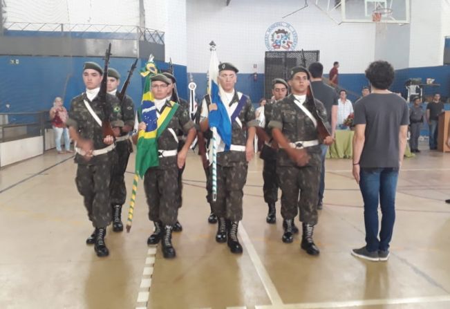 Taiúva- Solenidade de Certificado de Reservista é marcada de civismo!