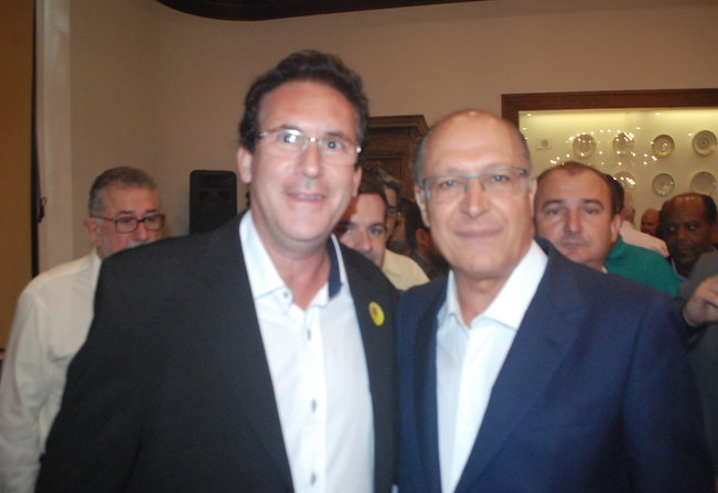 Prefeito kiko no palcio do governo em so paulo